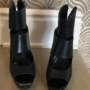 Jessica Simpson platform sandal